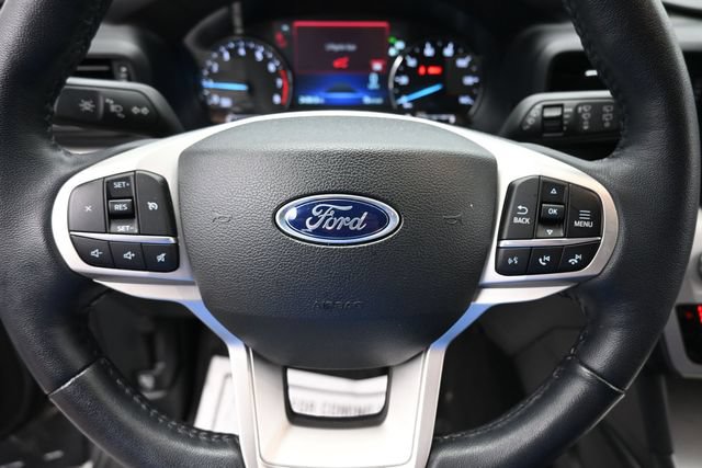 Used 2023 Ford Explorer XLT AWD/4WD image 19
