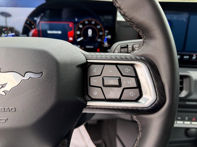 Used 2024 Ford Mustang EcoBoost image 11