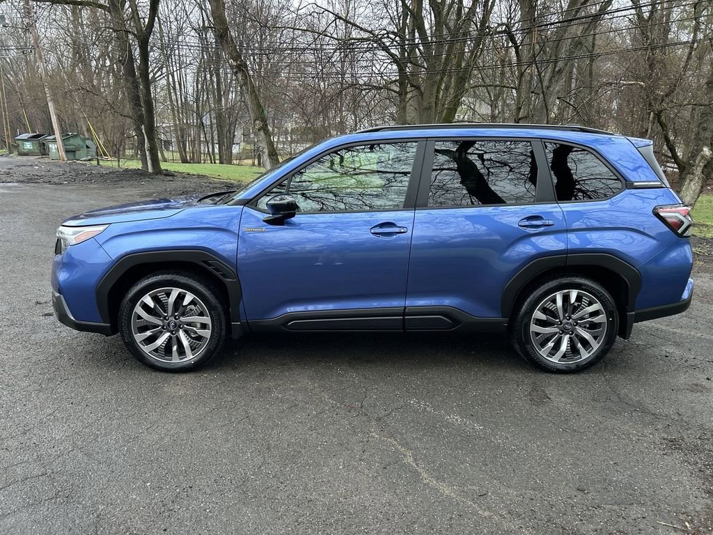 Certified 2025 Subaru Forester Touring w/ Touring Package image 5