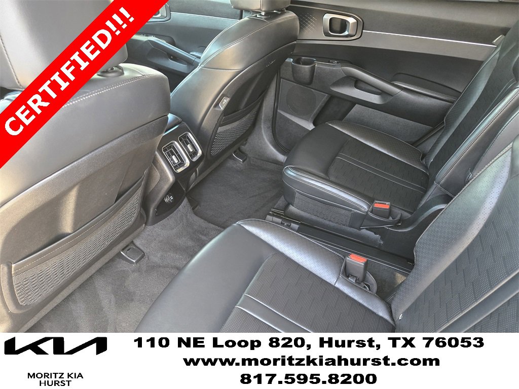 Certified 2024 Kia Sorento EX w/ Panoramic Sunroof Package image 30