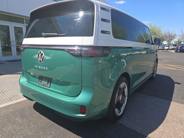 Used 2025 Volkswagen ID. Buzz Pro S Plus RWD image 3