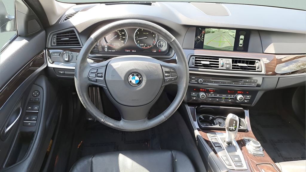 Used 2013 BMW 535i xDrive Sedan image 19