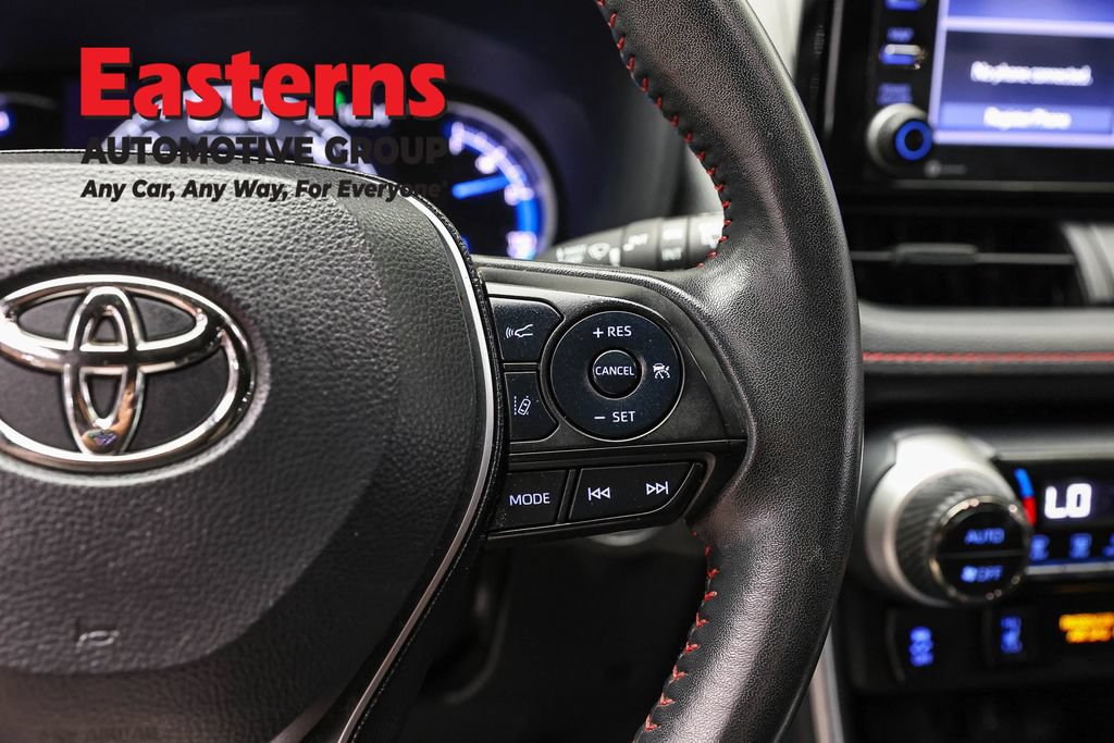 Used 2022 Toyota RAV4 SE AWD/4WD image 16