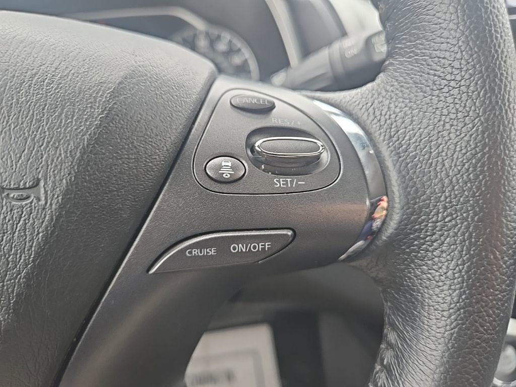 Used 2024 Nissan Murano SV w/ SV Midnight Edition Package image 17