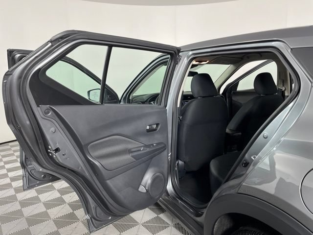 Certified 2025 Nissan Kicks Play S FWD image 38
