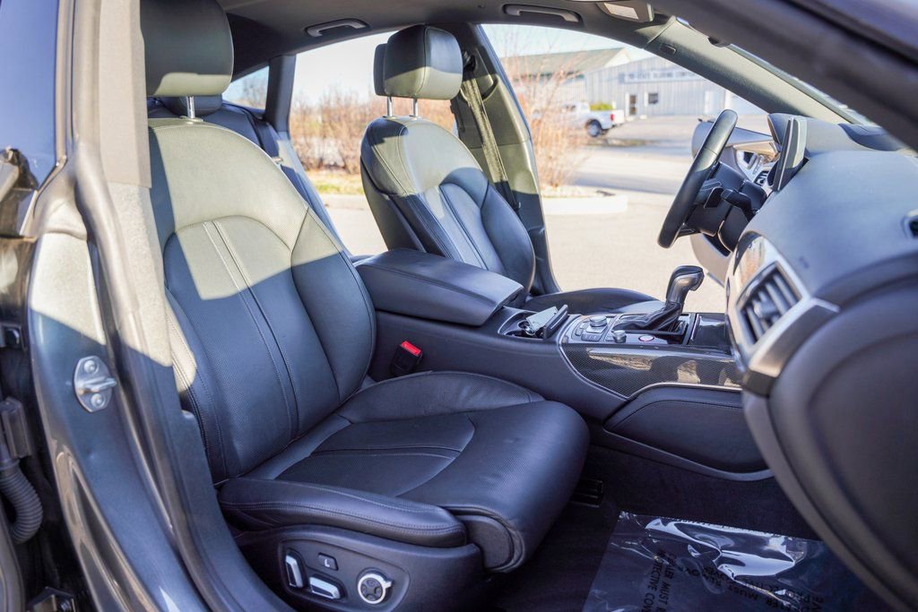 Used 2017 Audi S7 Prestige w/ Prestige Package image 45