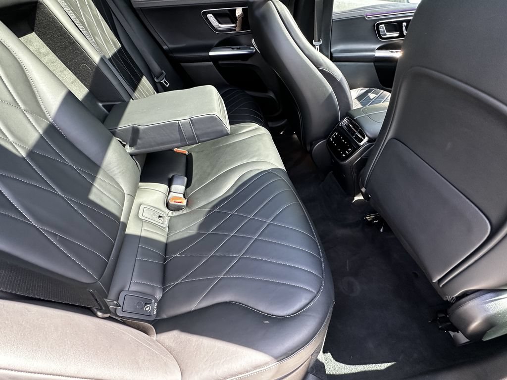 Certified 2023 Mercedes-Benz EQE 500 4MATIC SUV w/ Pinnacle Trim Package image 18