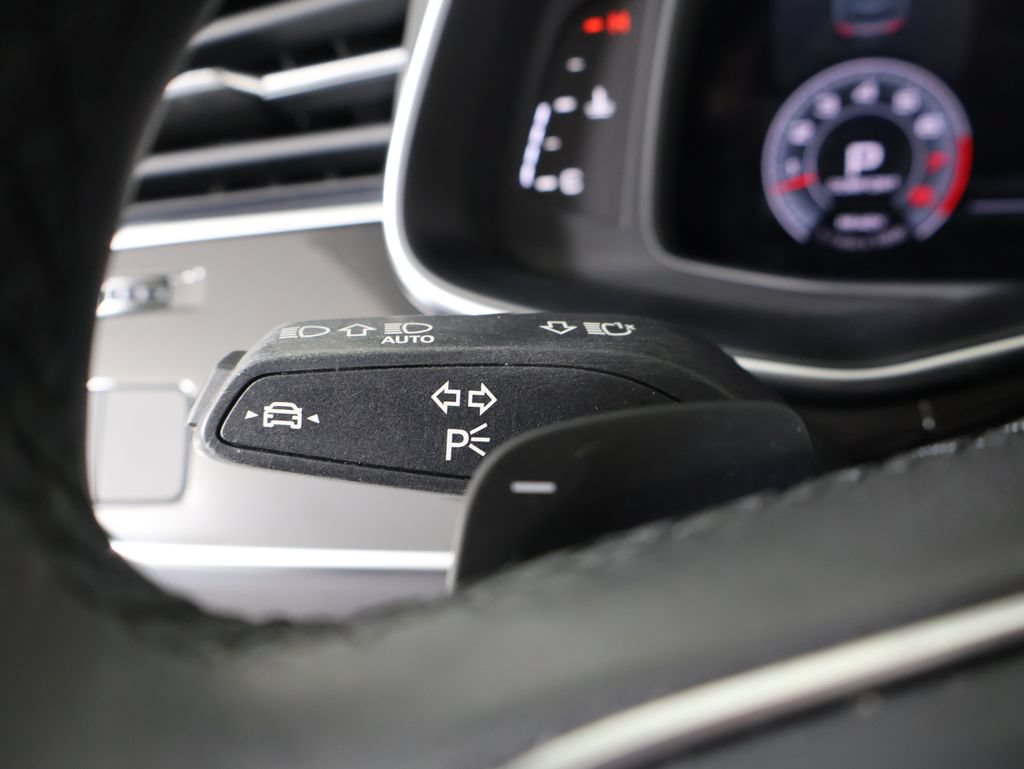 Certified 2023 Audi Q8 Premium Plus w/ Premium Plus Package AWD/4WD image 28