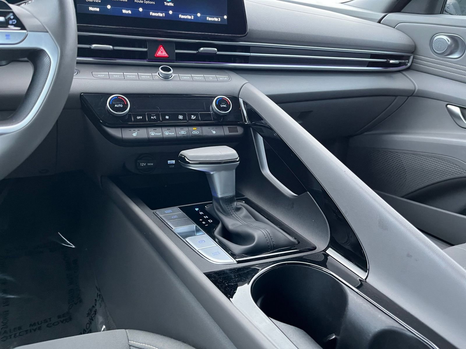 Used 2025 Hyundai Elantra SEL image 42