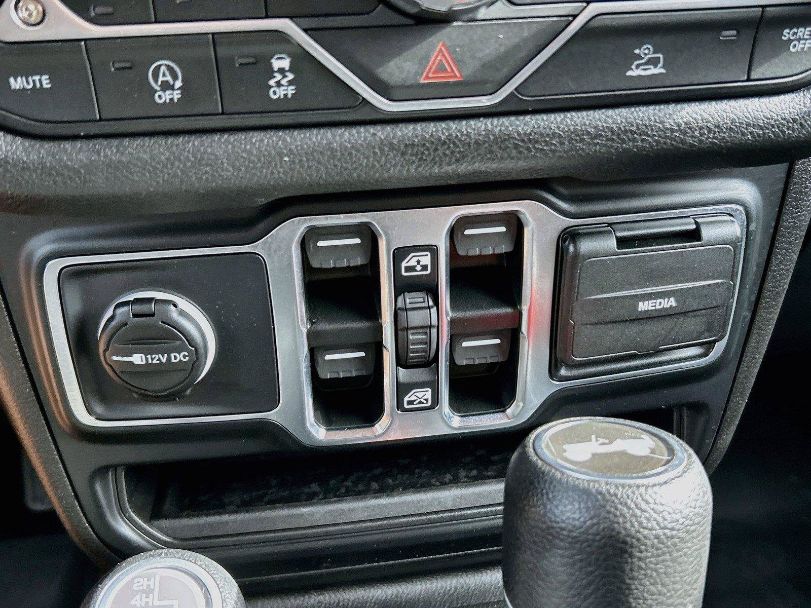 Used 2026 Jeep Wrangler Unlimited Sport AWD/4WD image 30