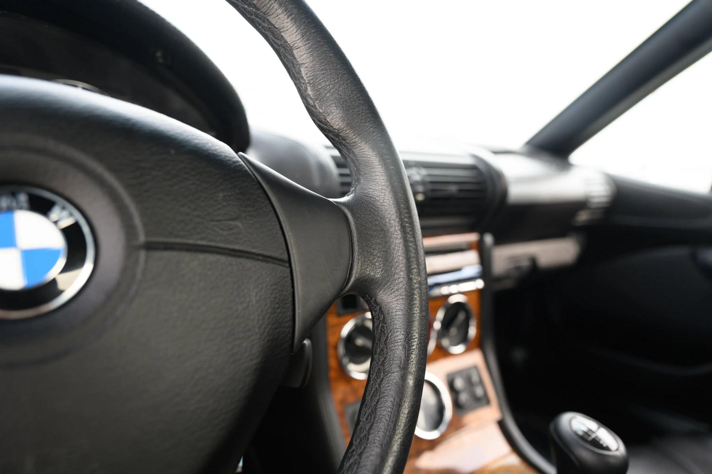 Used 2001 BMW Z3 3.0i image 44