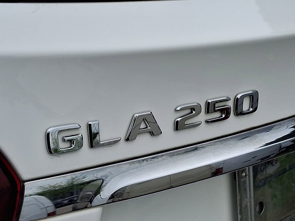 Certified 2019 Mercedes-Benz GLA 250 4MATIC image 5