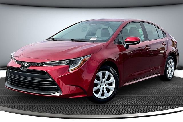 Used 2024 Toyota Corolla LE image 3
