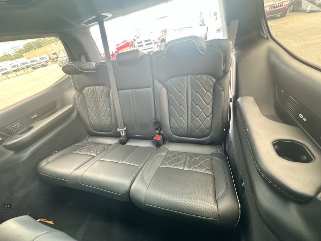 Used 2022 Jeep Grand Wagoneer Series III w/ Rear Seat Video Group 1 AWD/4WD image 27