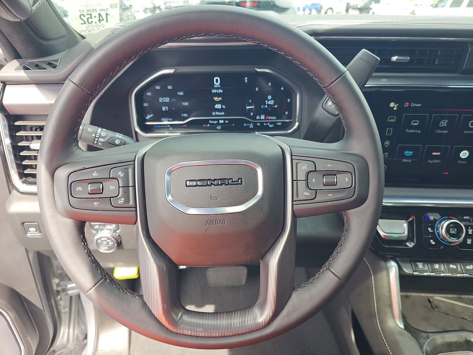 Used 2025 GMC Sierra 2500 Denali Ultimate image 17