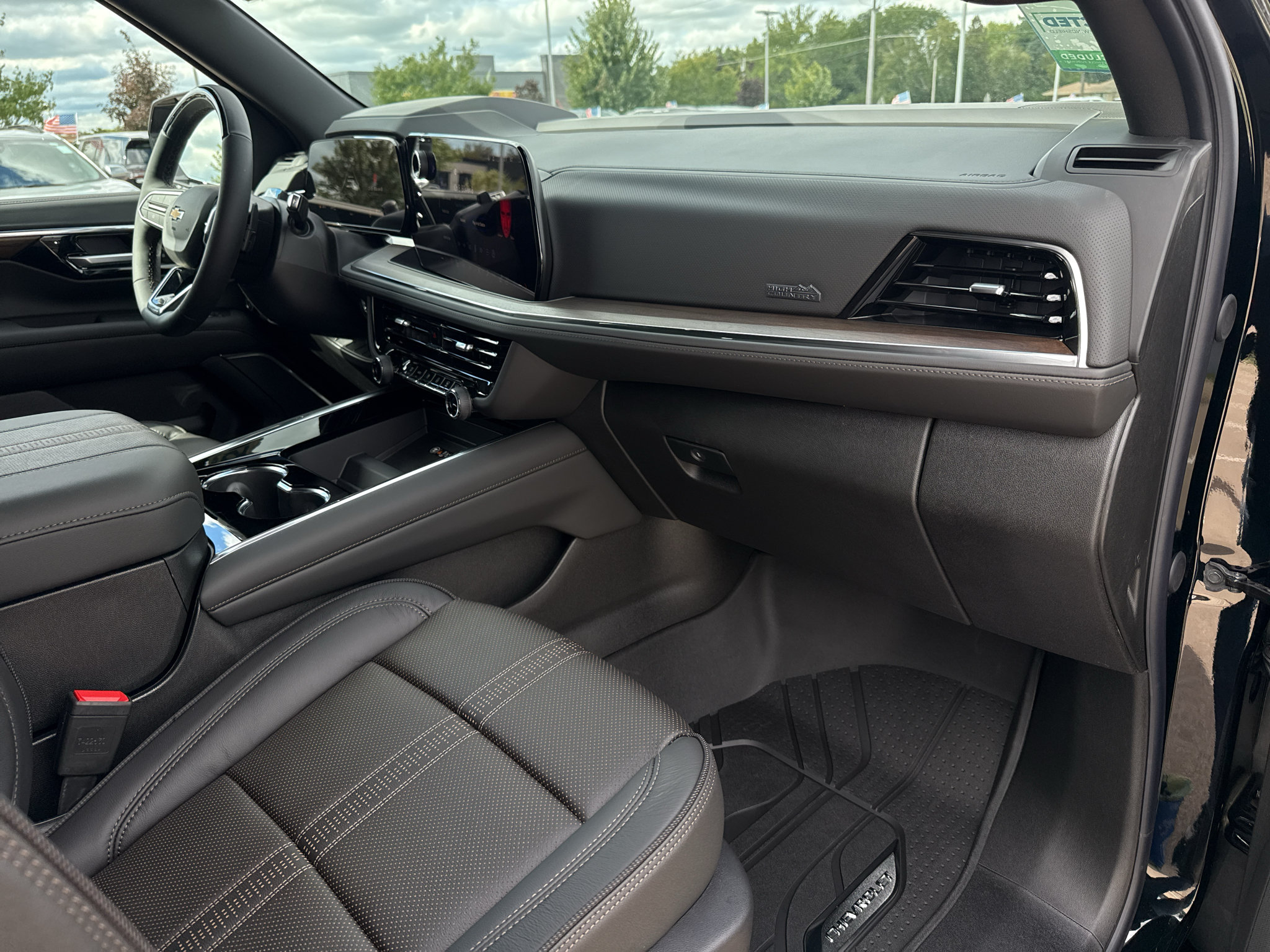New 2026 Chevrolet Suburban High Country AWD/4WD image 52