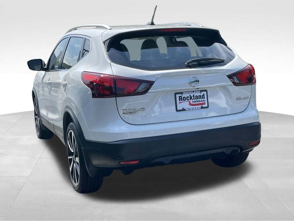 Used 2019 Nissan Rogue Sport SL AWD/4WD image 5