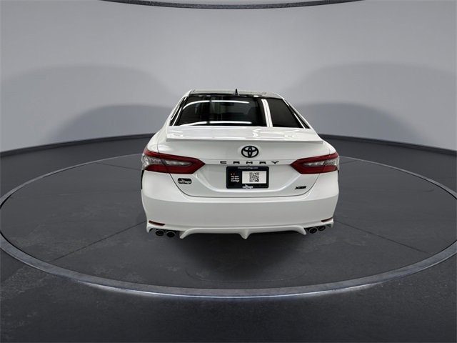 Used 2022 Toyota Camry XSE image 7