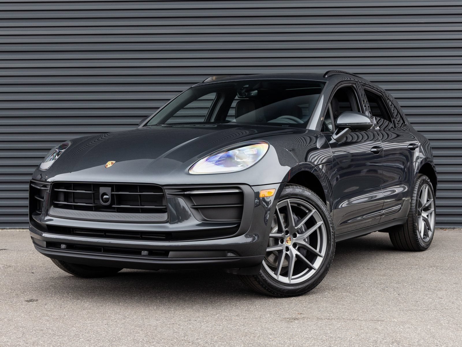 New 2026 Porsche Macan AWD/4WD image 1