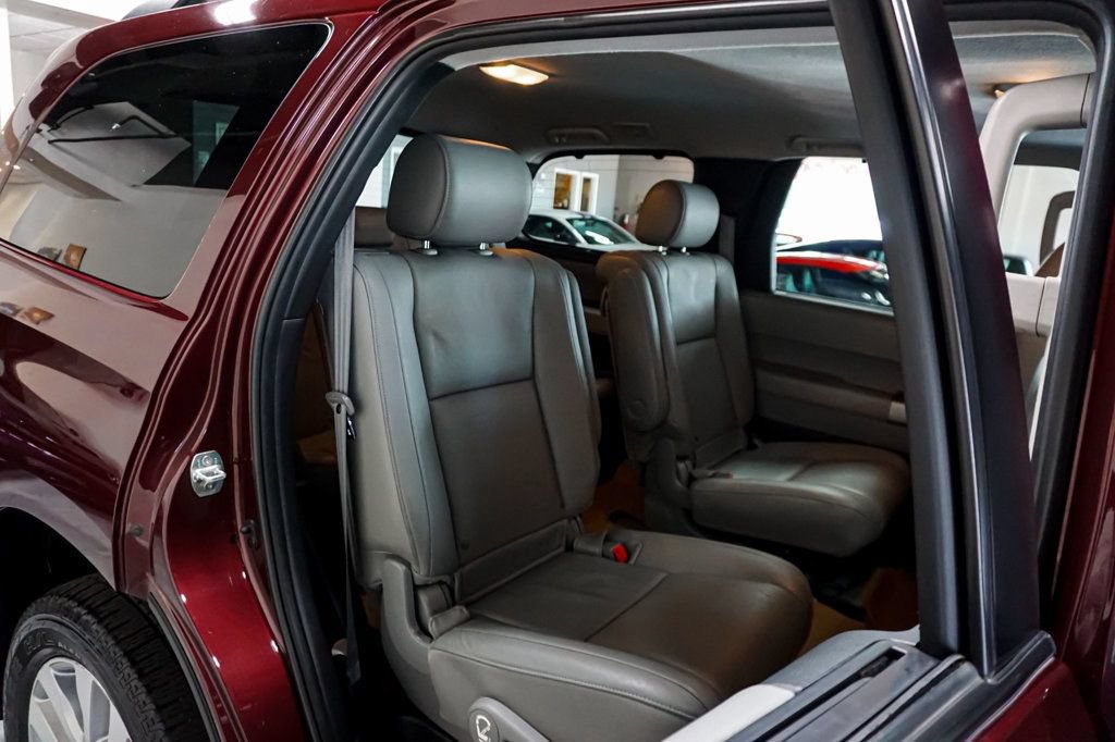 Used 2010 Toyota Sequoia Limited AWD/4WD image 64