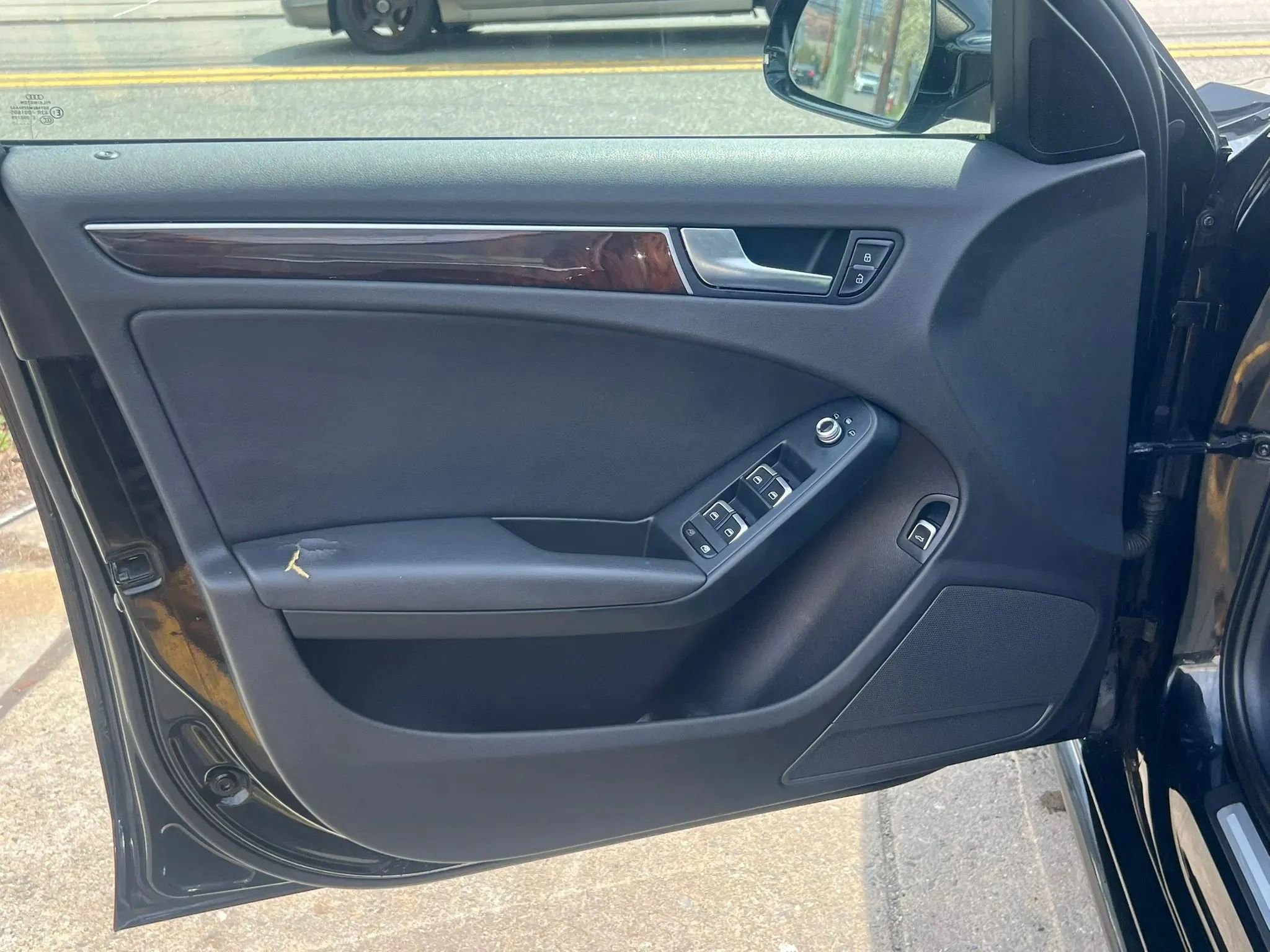 Used 2016 Audi A4 2.0T Premium w/ Audi MMI Navigation Plus image 11