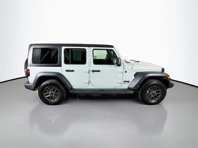Used 2024 Jeep Wrangler Unlimited Sport AWD/4WD image 8