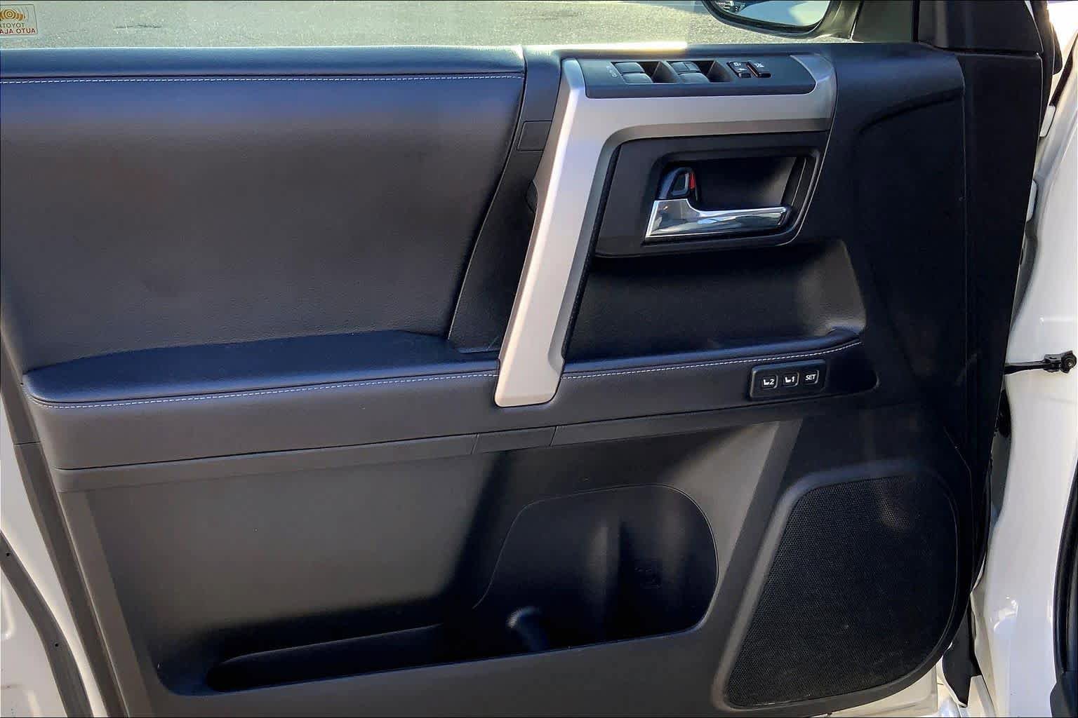 Used 2018 Toyota 4Runner Limited RWD image 21