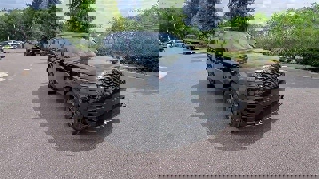 Used 2025 Land Rover Range Rover Velar Dynamic SE image 51