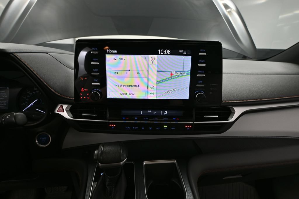 Used 2021 Toyota Sienna XSE FWD image 25
