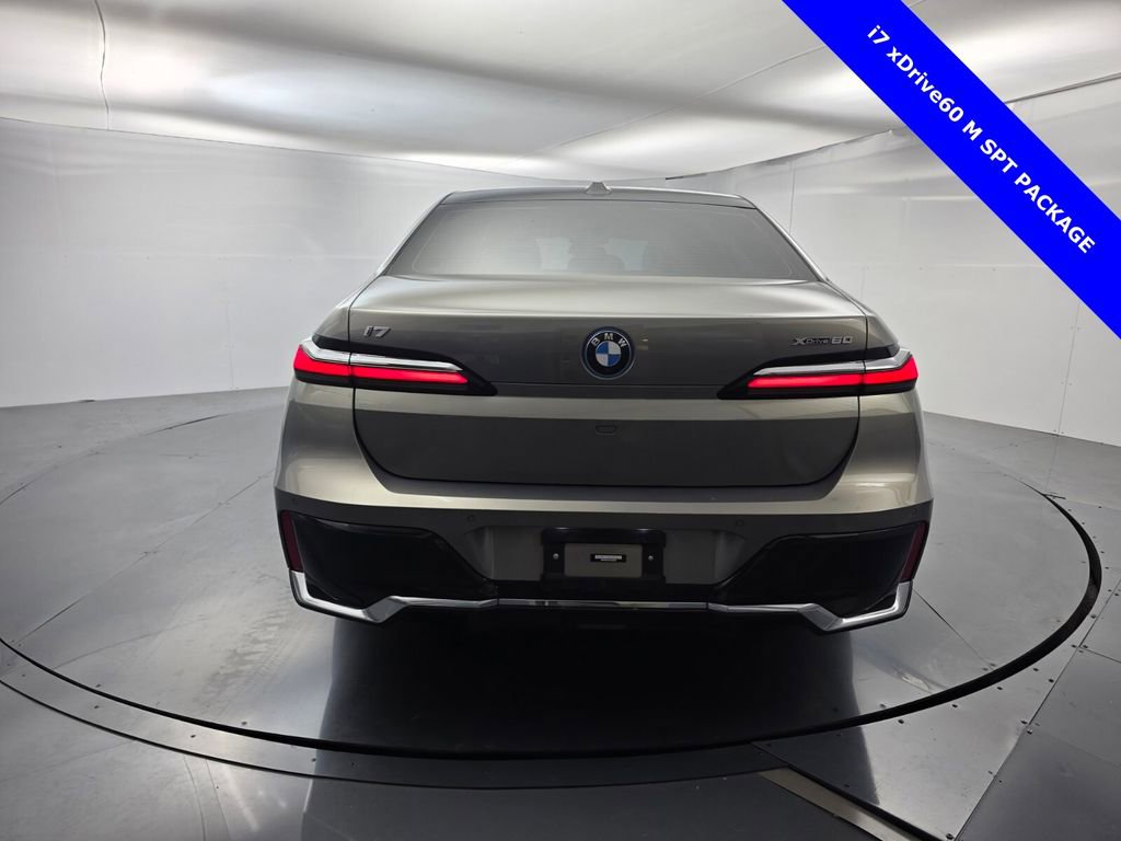 Used 2023 BMW i7 xDrive60 image 5
