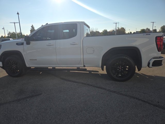 Used 2022 GMC Sierra 1500 Elevation w/ X31 Off-Road Package AWD/4WD image 13