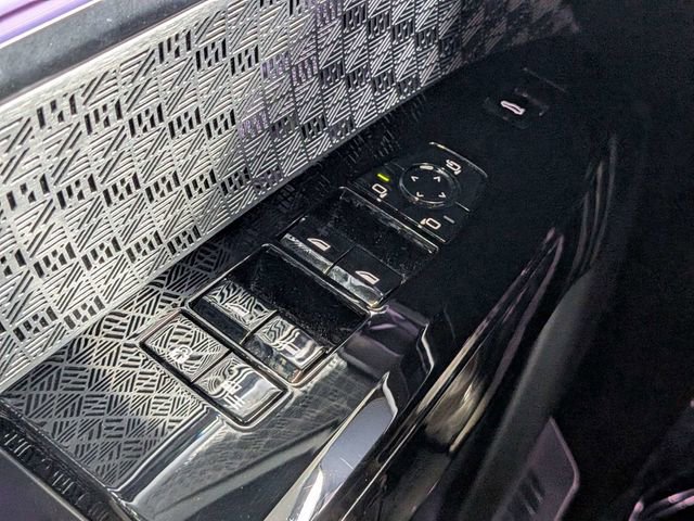 Used 2023 BMW 760i xDrive w/ Luxury Rear Seating Package AWD/4WD image 21
