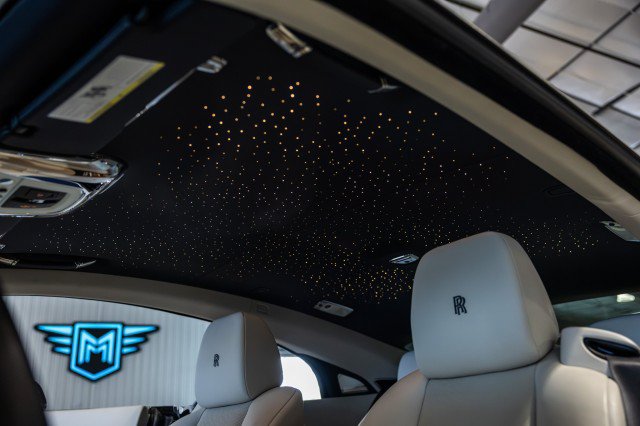 Used 2017 Rolls-Royce Wraith RWD image 54