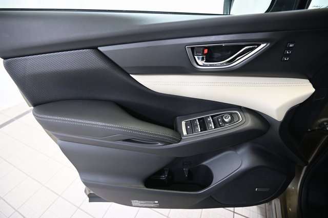 Used 2022 Subaru Ascent Limited w/ Technology Package image 23