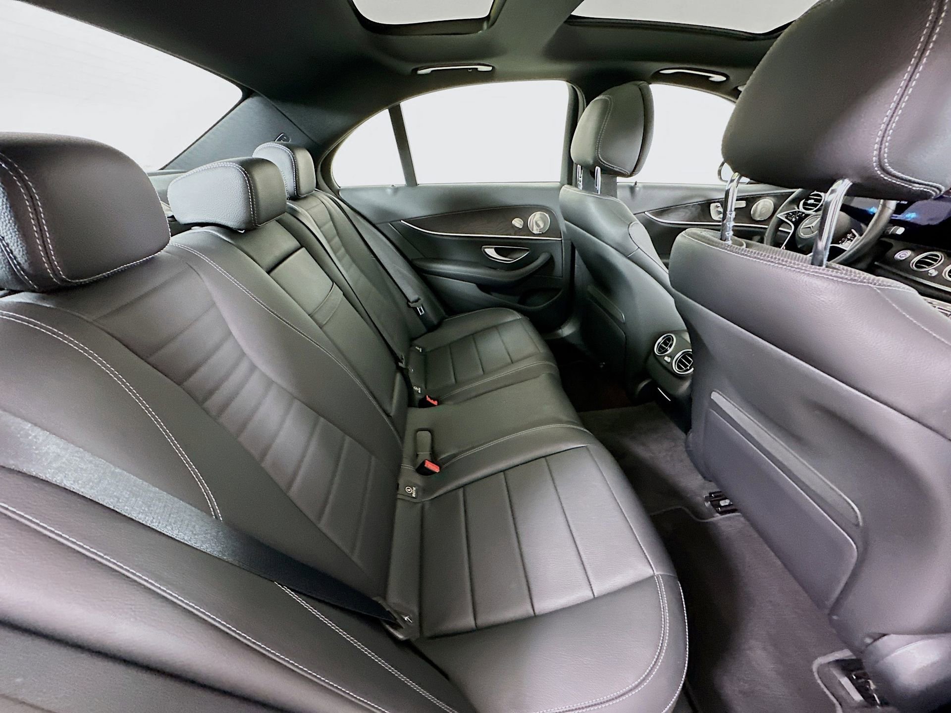 Certified 2023 Mercedes-Benz E 450 4MATIC Sedan image 29