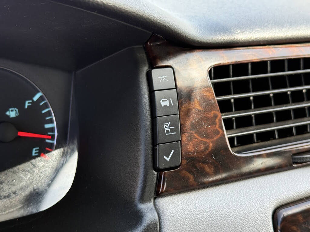 Used 2013 Chevrolet Impala LT image 25