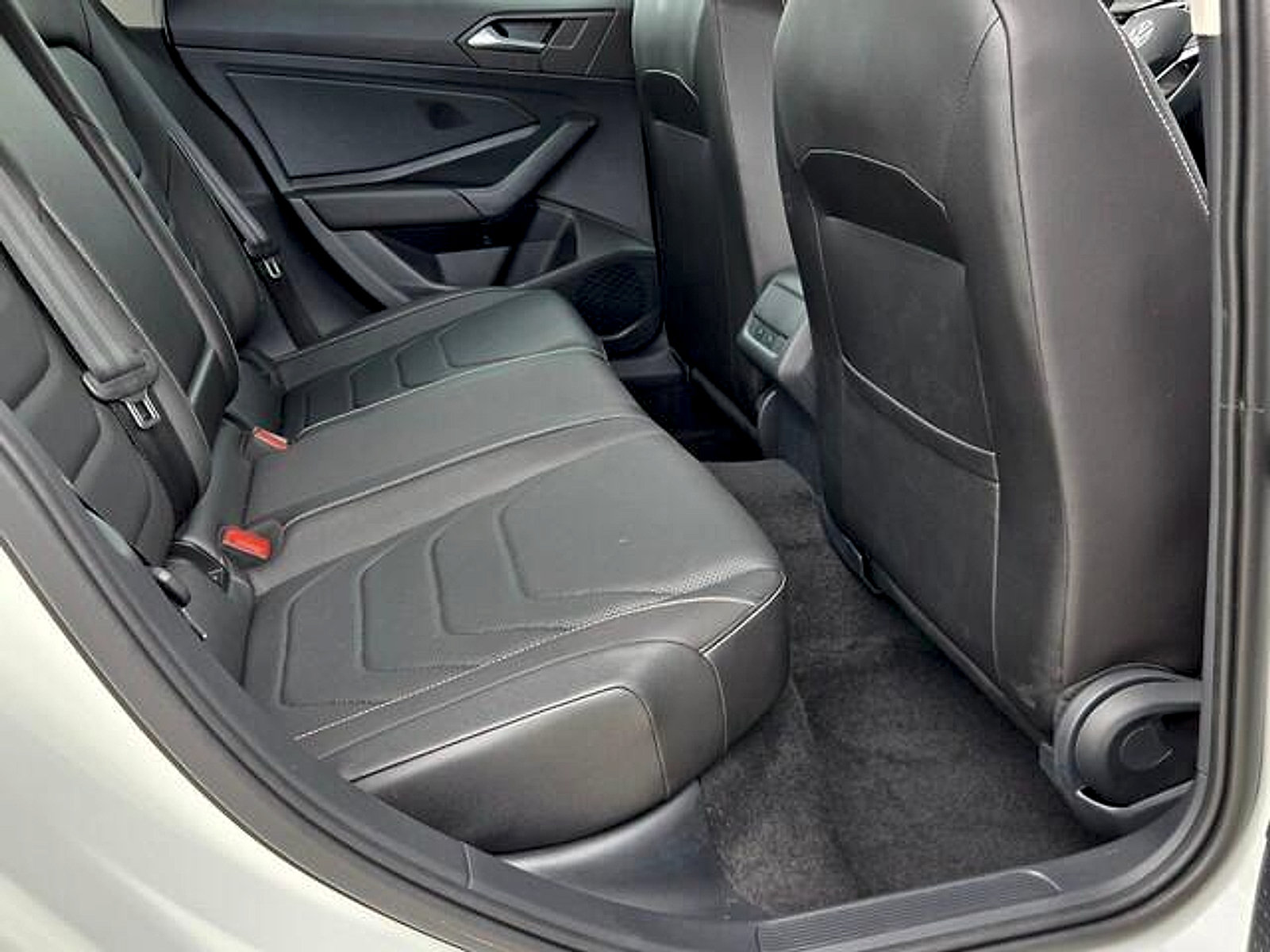 Used 2023 Volkswagen Jetta SEL FWD image 15