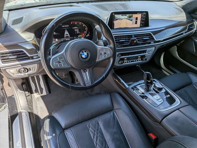 Used 2022 BMW M760i xDrive w/ Luxury Rear Seating Package AWD/4WD image 9