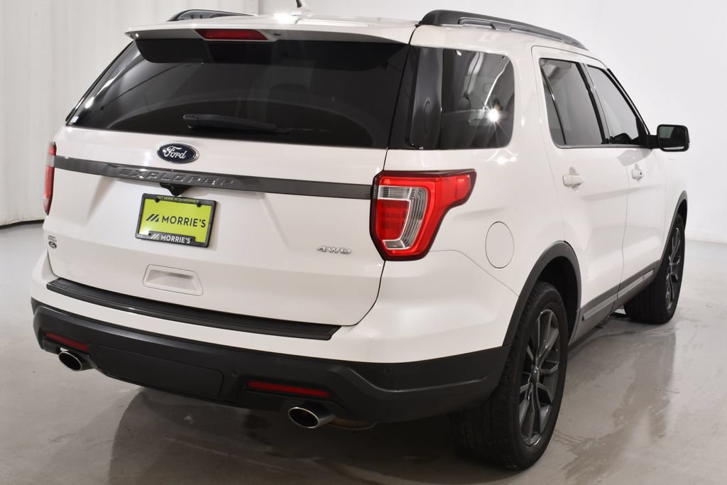 Used 2019 Ford Explorer XLT w/ Equipment Group 202A AWD/4WD image 12