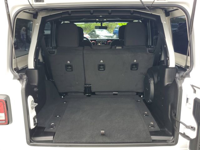 Used 2022 Jeep Wrangler Unlimited Rubicon image 9