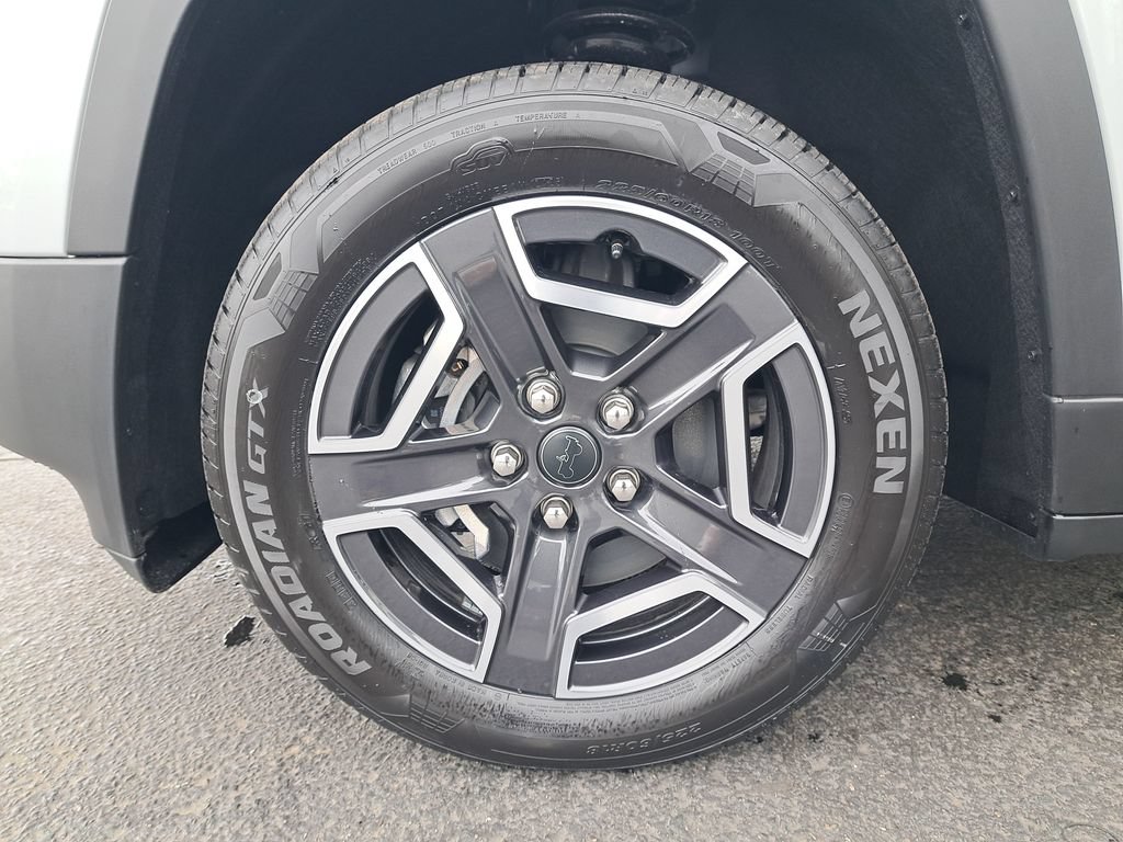 New 2026 Jeep Cherokee Laredo AWD/4WD image 29
