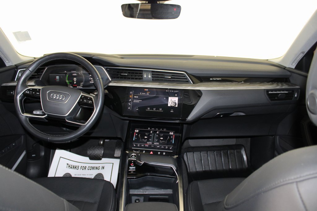 Used 2021 Audi e-tron Premium Plus w/ Premium Plus Package image 13