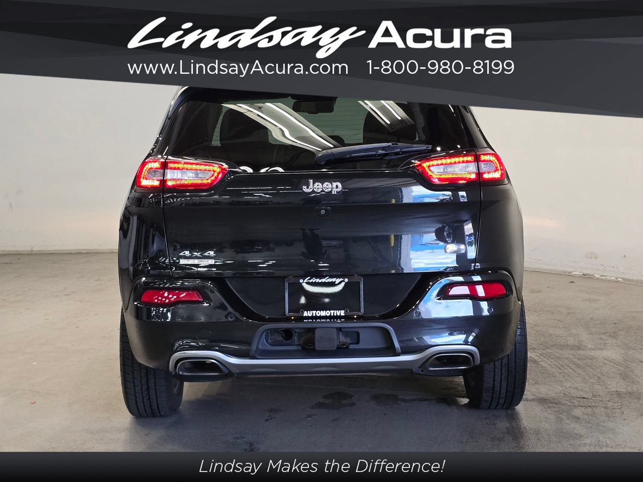 Used 2016 Jeep Cherokee Overland w/ Technology Group AWD/4WD image 6