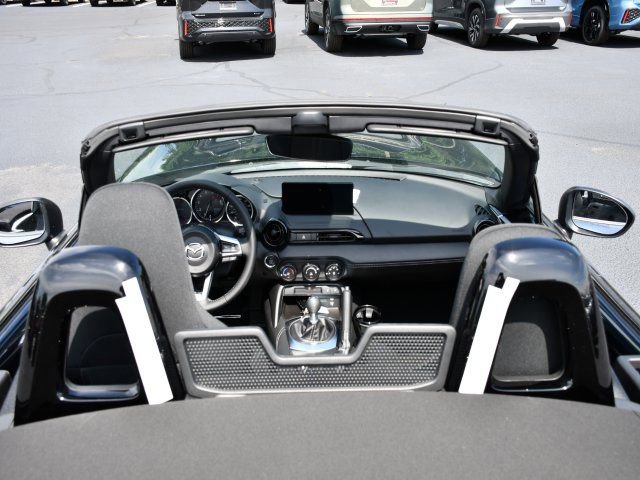 New 2026 MAZDA MX-5 Miata Club w/ Weather Package RWD image 10