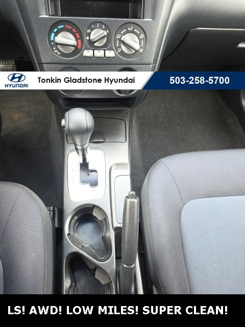 Used 2006 Mitsubishi Outlander LS image 17