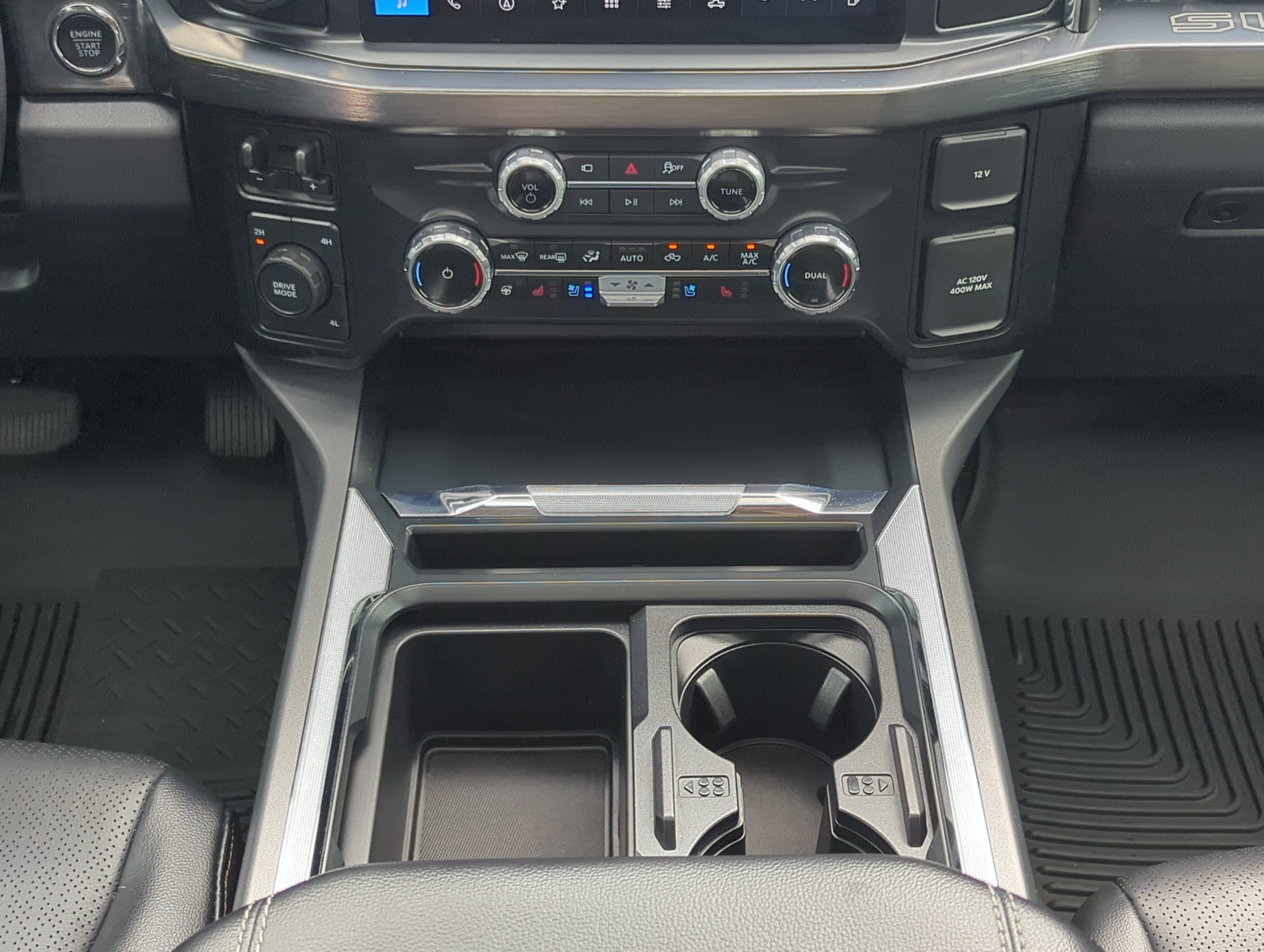 Certified 2025 Ford F450 Lariat w/ Lariat Ultimate Package AWD/4WD image 17