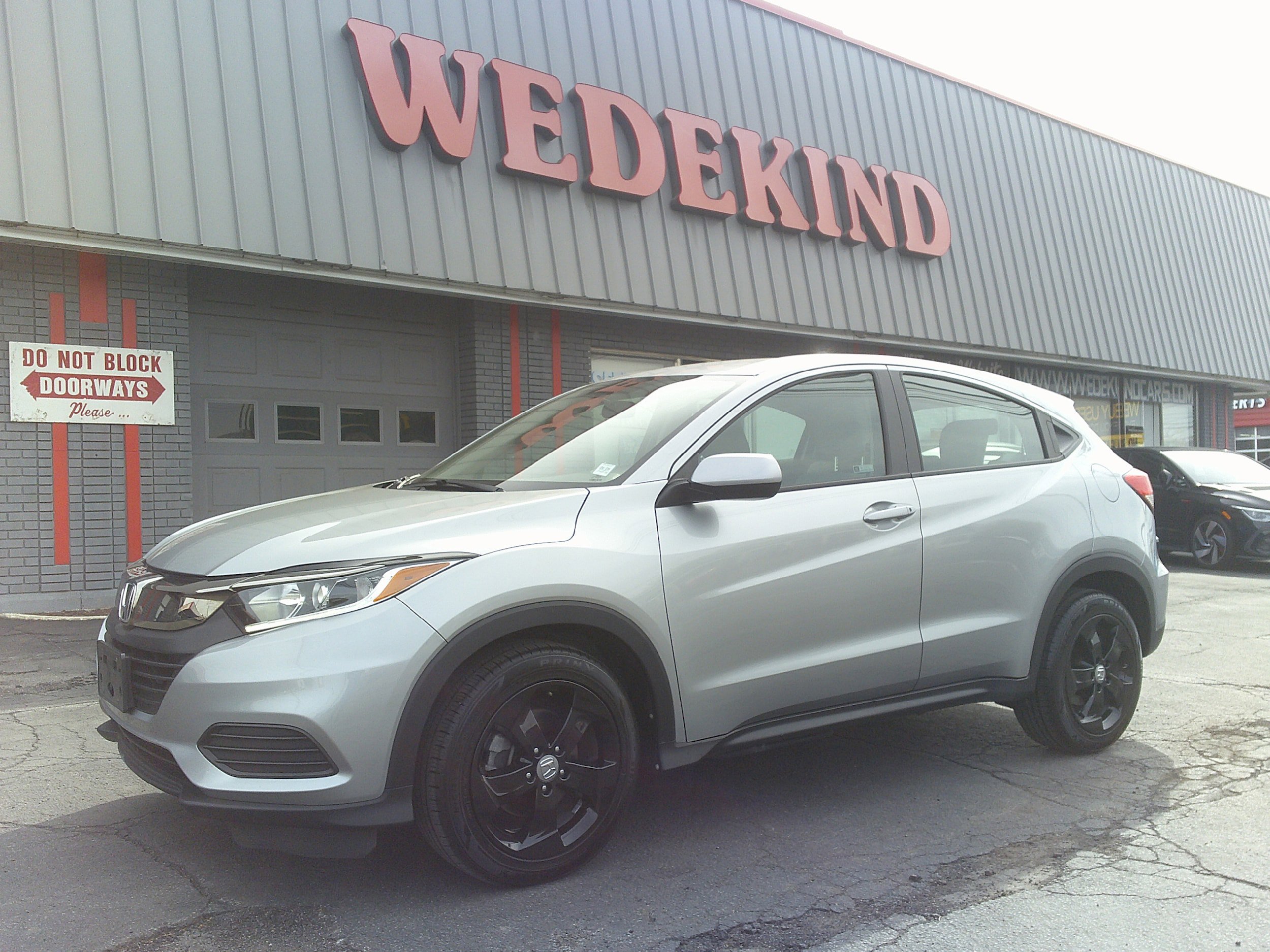 Used 2019 Honda HR-V LX image 1