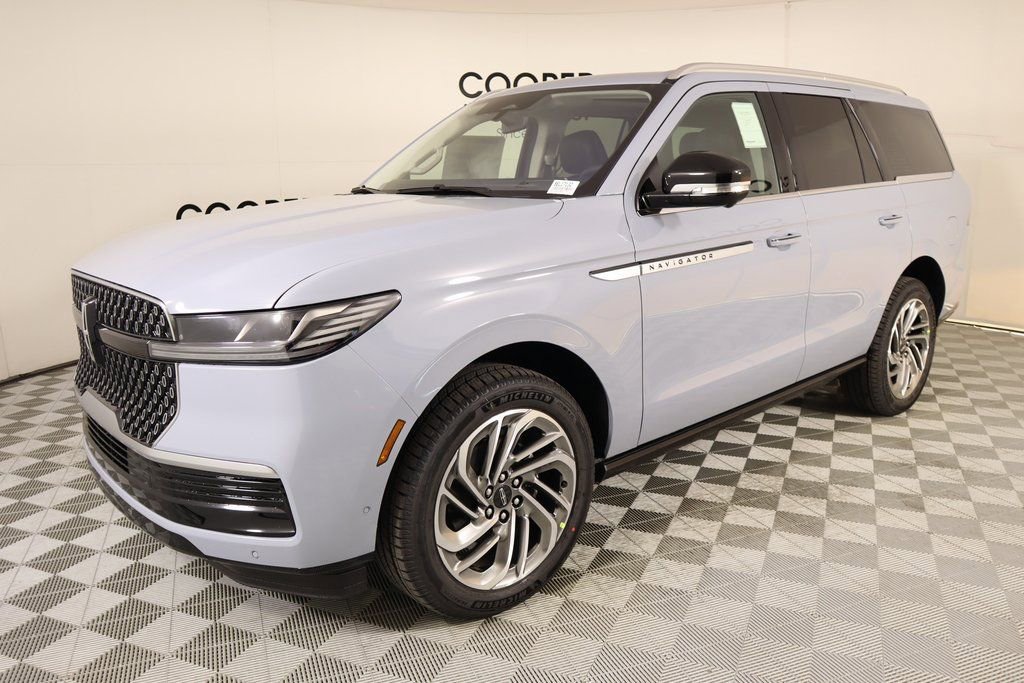 New 2025 Lincoln Navigator Reserve image 10