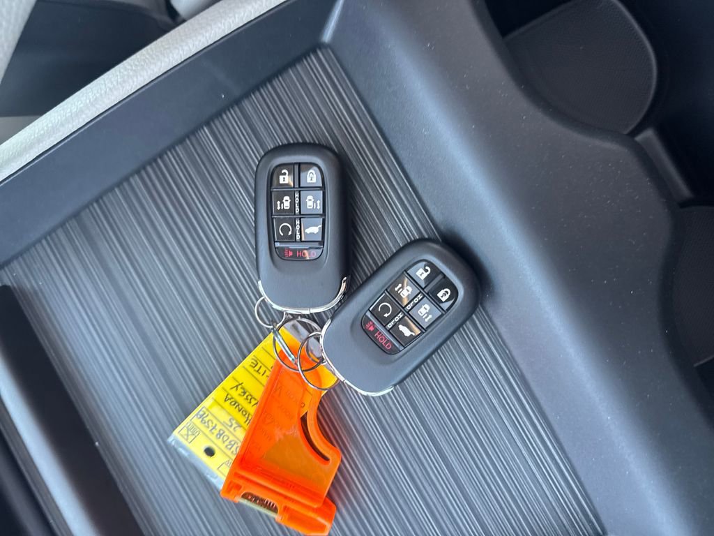 Used 2025 Honda Odyssey EX-L image 28