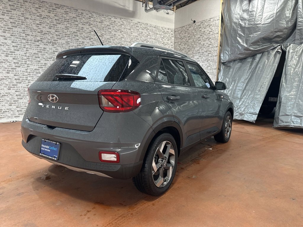 Certified 2025 Hyundai Venue SEL image 7
